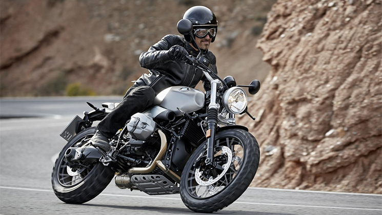 BMW-RnineT-Scrambler 